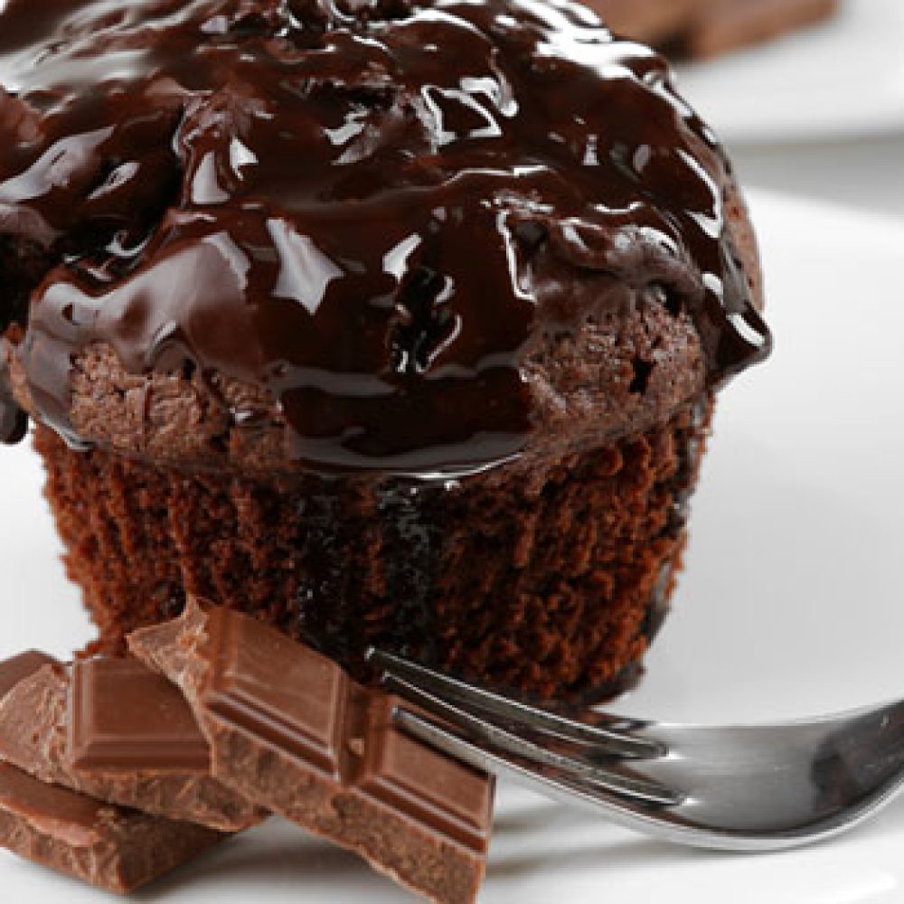 Chocolate-Cupcakes-with-Just-Like-Moms-Frosting