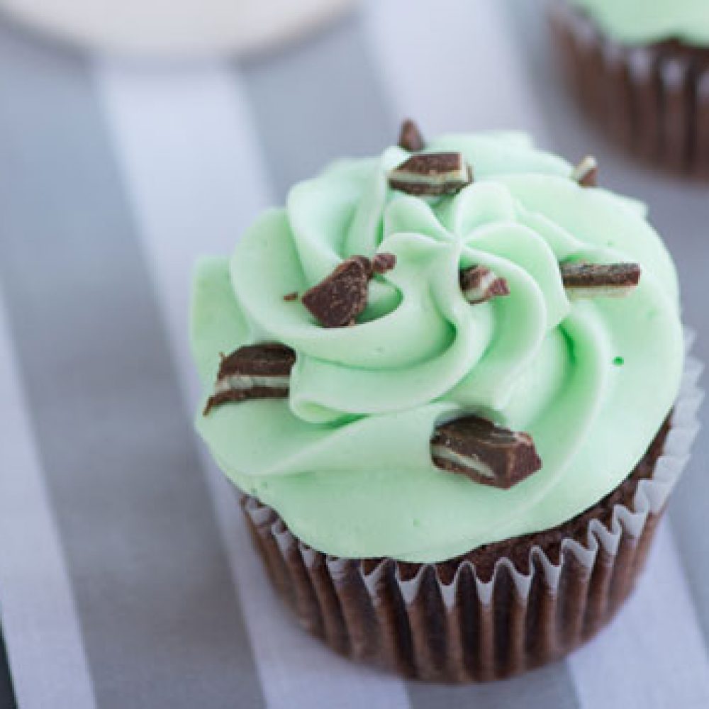 Mint-Chocolate-Cupcakes-Web