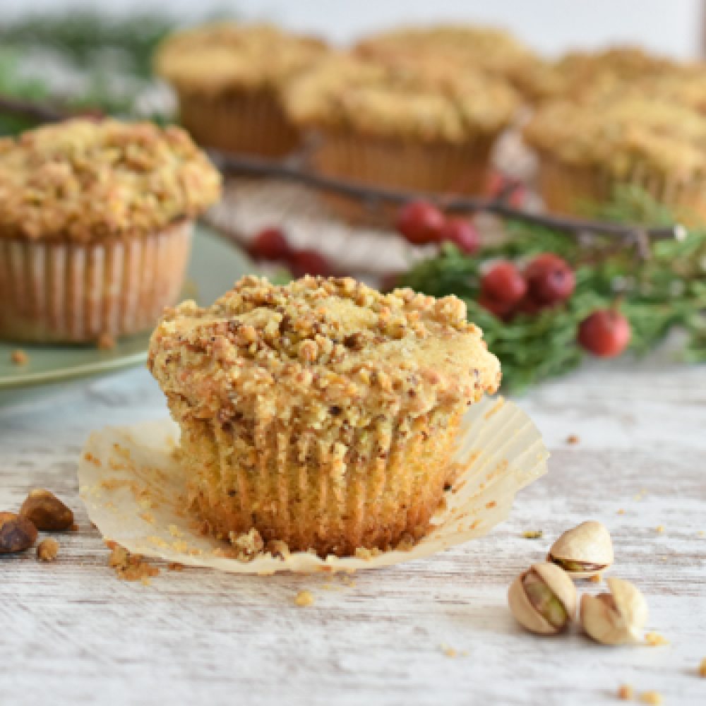 Pistachio Muffins Holiday Images (12)