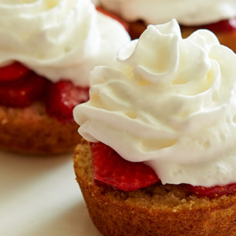 Strawberry-Cream-Cakes-Web