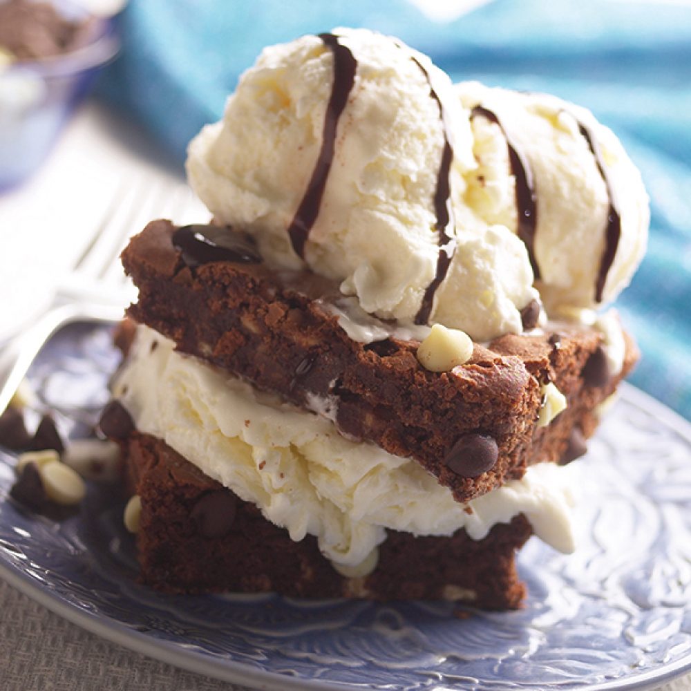 Triple-Chip-Brownie-Sundaes-Full