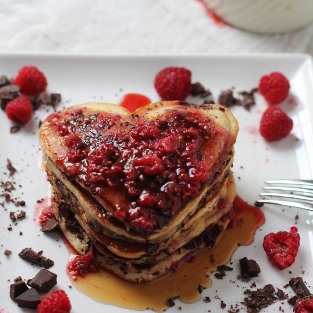 dark-chocolate-raspberry-pancakes-1